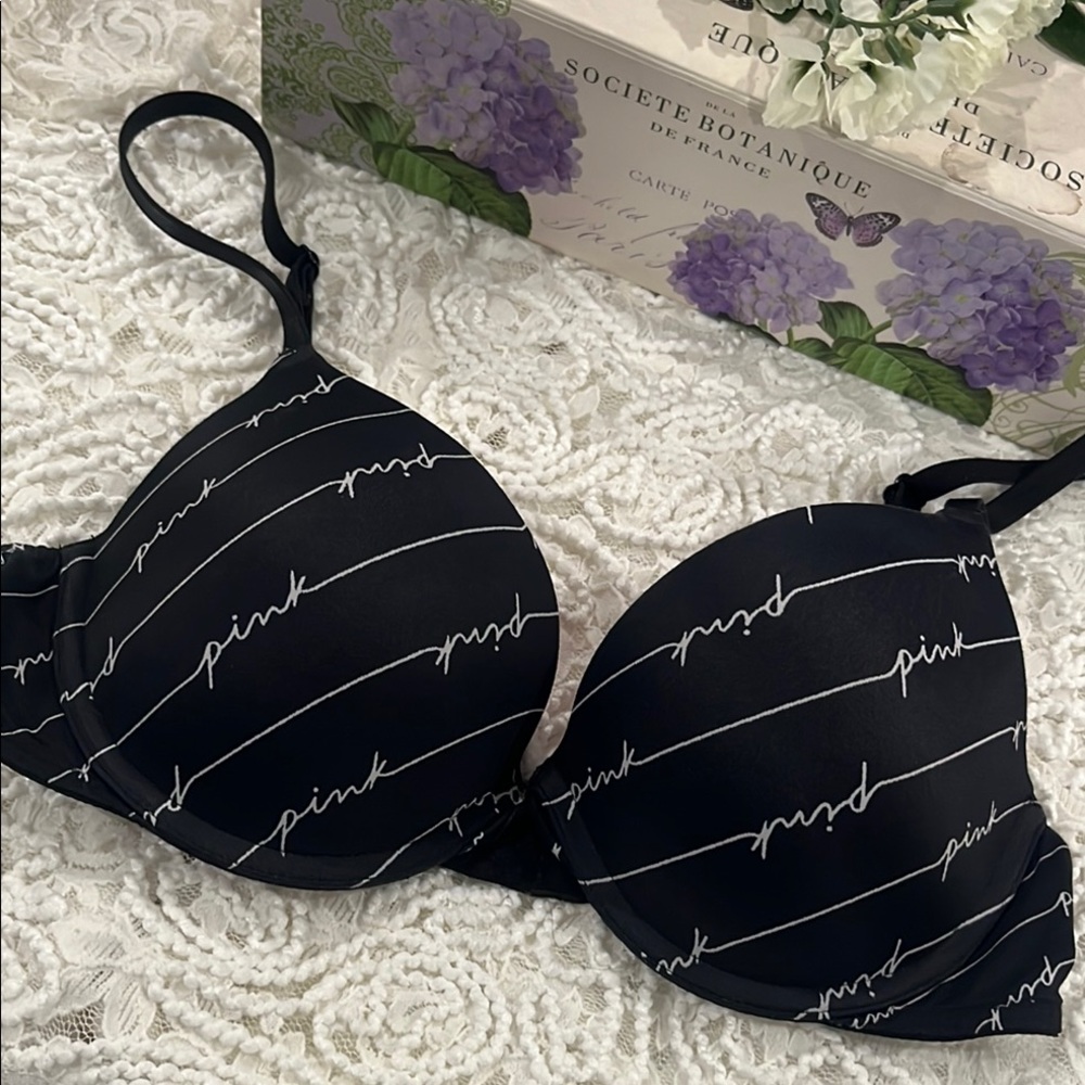 PINK Victoria's Secret Black Striped Women's Bra